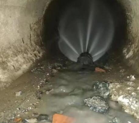 张湾市政管道清淤